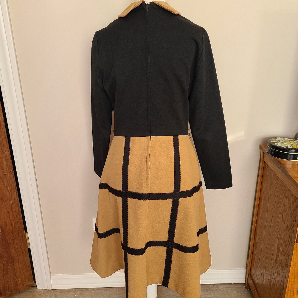 Size medium / Vintage dress, wing tip collar, 1960s dress, mod dress, a line - Picture 4 of 4